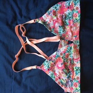 Lululemon sports bra!